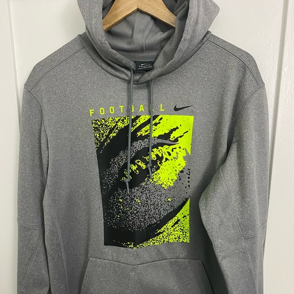 Nike DRI FIT Performance Men’s Hoodie Size Medium - Picture 2 of 5
